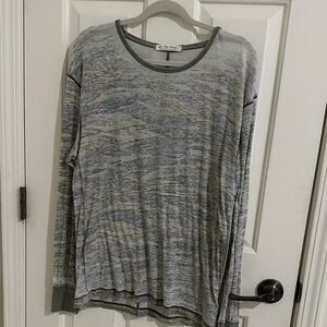 We The Free Distressed Women’s Long Sleeve Top